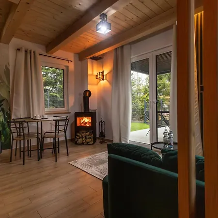 Krynicki Zakatek Wypoczynkowy Caloroczny Holiday home