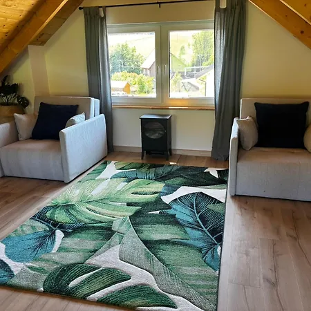 Krynicki Zakatek Wypoczynkowy Caloroczny Holiday home